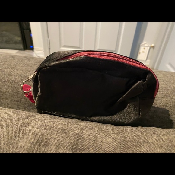 Ipsy bag - Picture 2 of 2